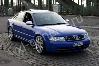 Лобовое стекло Audi S4 B5